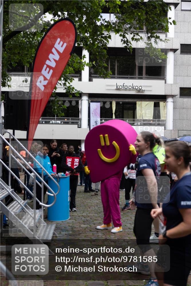 14.06.2026 - REWE Women's Run Michael Strokosch http://msf.ph/oto/9781585 14.06.2026 08:39:31 Laufen 18 meine-sportfotos.de