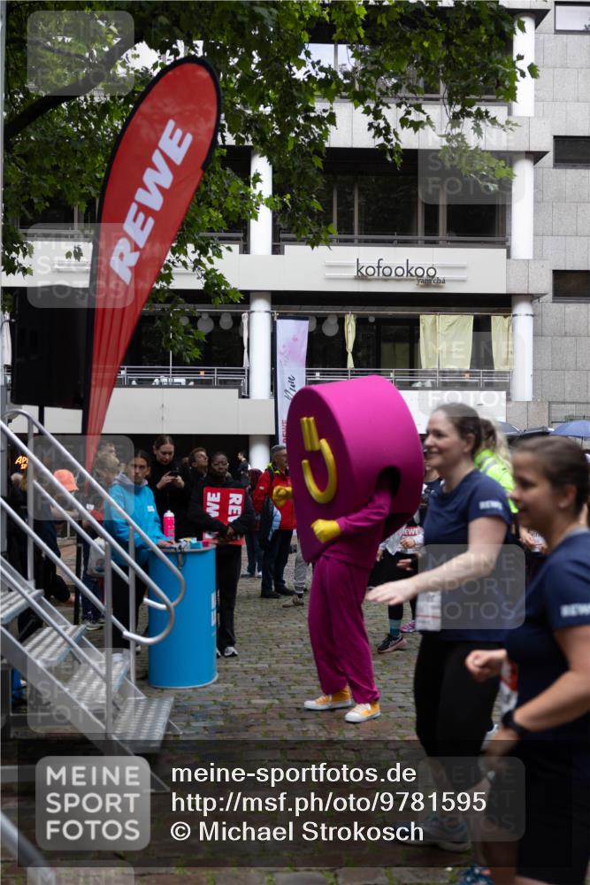 14.06.2026 - REWE Women's Run Michael Strokosch http://msf.ph/oto/9781595 14.06.2026 08:39:32 Laufen  meine-sportfotos.de