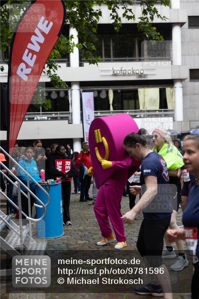 14.06.2026 - REWE Women's Run Michael Strokosch http://msf.ph/oto/9781596 14.06.2026 08:39:33 Laufen 18 meine-sportfotos.de