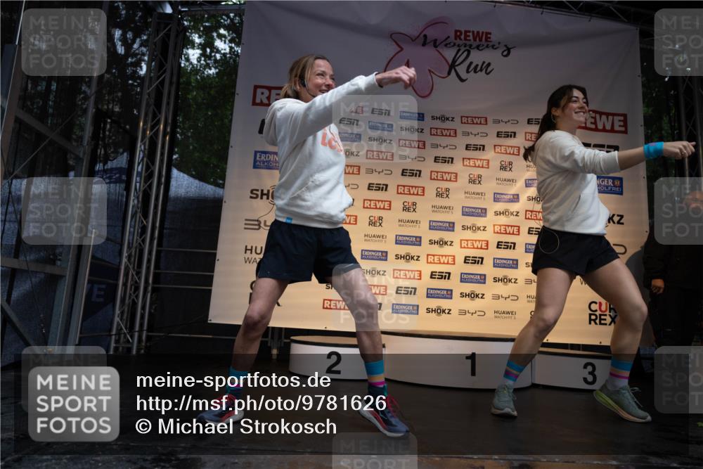 14.06.2026 - REWE Women's Run Michael Strokosch http://msf.ph/oto/9781626 14.06.2026 08:39:41 Laufen 3, 3, 3, 3, 5, 5, 5, 34, 34, 2, 3, 1, 3 meine-sportfotos.de