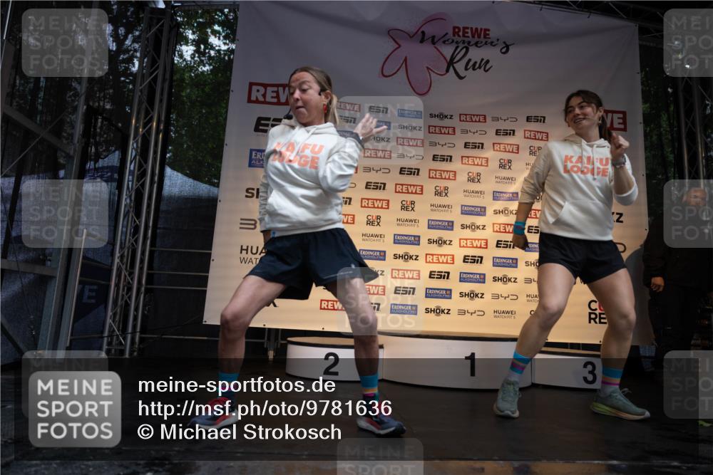 14.06.2026 - REWE Women's Run Michael Strokosch http://msf.ph/oto/9781636 14.06.2026 08:39:41 Laufen 57, 3, 7, 3, 3, 34, 7, 5, 5, 5, 5, 51, 2, 34, 77, 34, 34, 5, 100, 3 meine-sportfotos.de