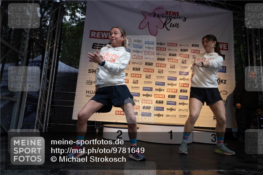 14.06.2026 - REWE Women's Run Michael Strokosch http://msf.ph/oto/9781649 14.06.2026 08:39:42 Laufen 3, 34, 5, 5, 7, 5, 2, 5, 34, 7, 3, 5, 1, 3 meine-sportfotos.de