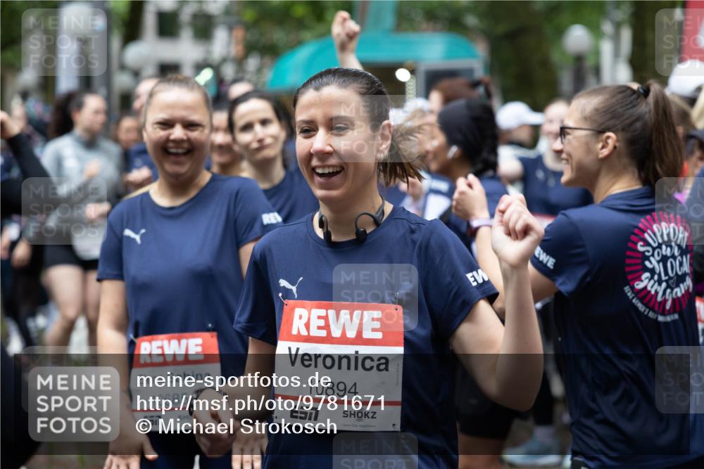14.06.2026 - REWE Women's Run Michael Strokosch http://msf.ph/oto/9781671 14.06.2026 08:39:54 Laufen 10685, 657, 10894, 57 meine-sportfotos.de
