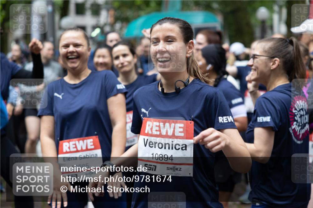 14.06.2026 - REWE Women's Run Michael Strokosch http://msf.ph/oto/9781674 14.06.2026 08:39:54 Laufen 10685, 10894, 57 meine-sportfotos.de