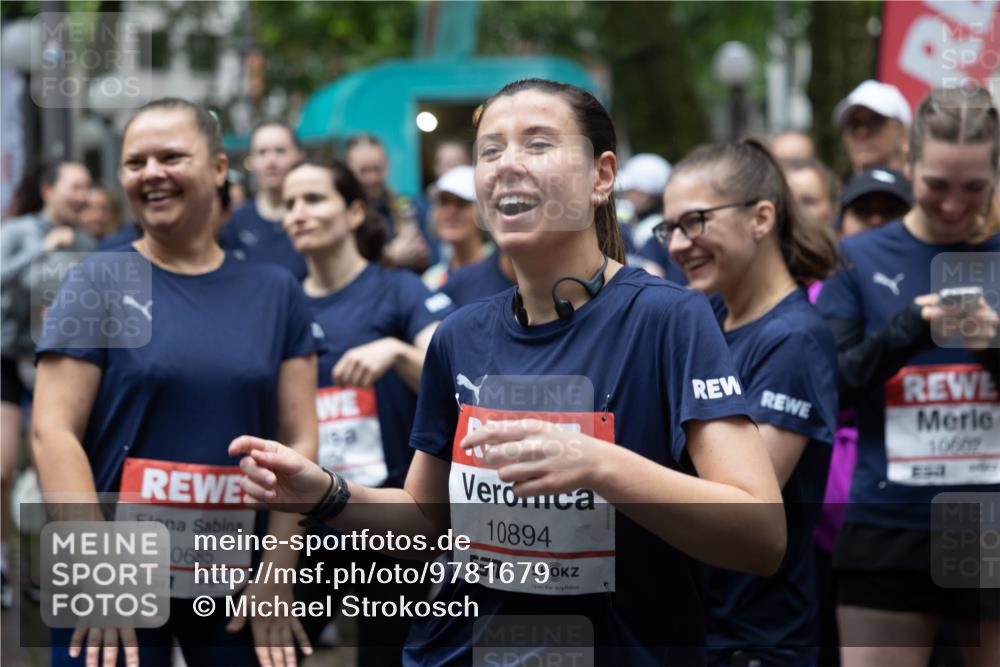 14.06.2026 - REWE Women's Run Michael Strokosch http://msf.ph/oto/9781679 14.06.2026 08:39:54 Laufen 10685, 10894, 10609, 4 meine-sportfotos.de