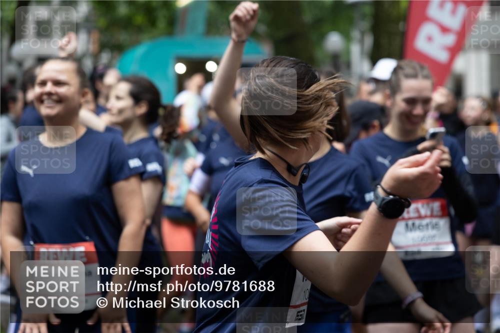 14.06.2026 - REWE Women's Run Michael Strokosch http://msf.ph/oto/9781688 14.06.2026 08:39:55 Laufen 10585, 10 meine-sportfotos.de