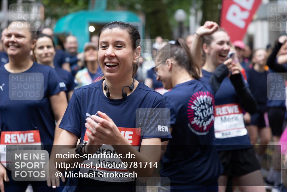 14.06.2026 - REWE Women's Run Michael Strokosch http://msf.ph/oto/9781714 14.06.2026 08:39:57 Laufen 10685, 10894, 57 meine-sportfotos.de