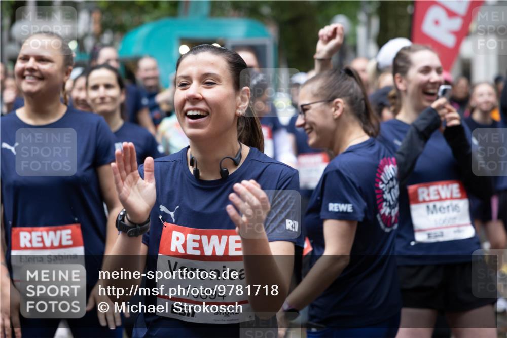 14.06.2026 - REWE Women's Run Michael Strokosch http://msf.ph/oto/9781718 14.06.2026 08:39:57 Laufen 10685, 7, 10894, 57 meine-sportfotos.de