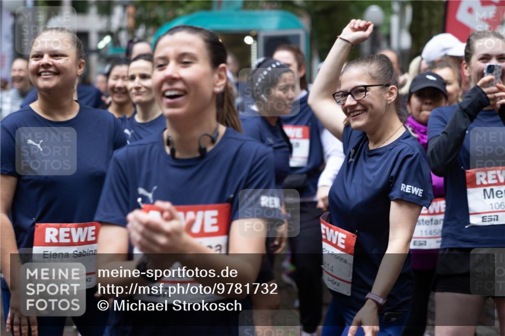 14.06.2026 - REWE Women's Run Michael Strokosch http://msf.ph/oto/9781732 14.06.2026 08:39:58 Laufen 10685, 6577, 08, 414, 11458, 857, 106, 857 meine-sportfotos.de