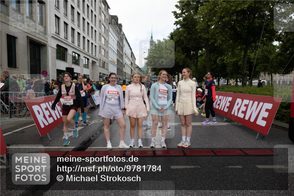 14.06.2026 - REWE Women's Run Michael Strokosch http://msf.ph/oto/9781784 14.06.2026 08:48:20 Laufen 10136, 10134 meine-sportfotos.de