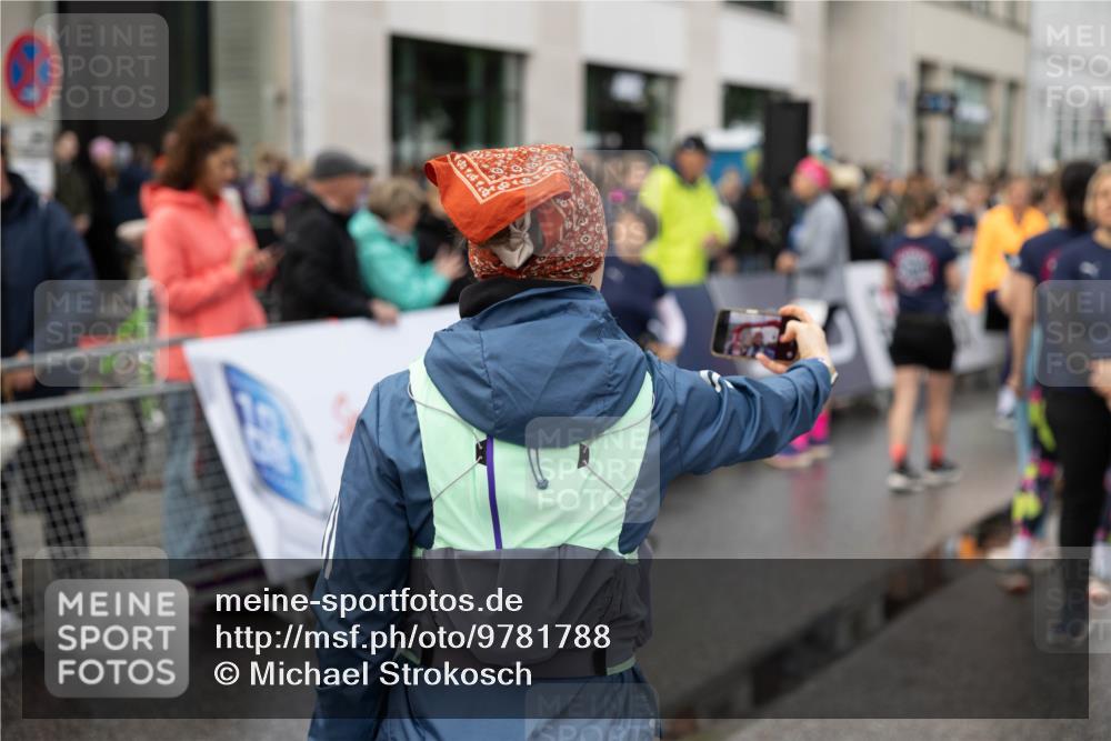 14.06.2026 - REWE Women's Run Michael Strokosch http://msf.ph/oto/9781788 14.06.2026 08:48:31 Laufen  meine-sportfotos.de