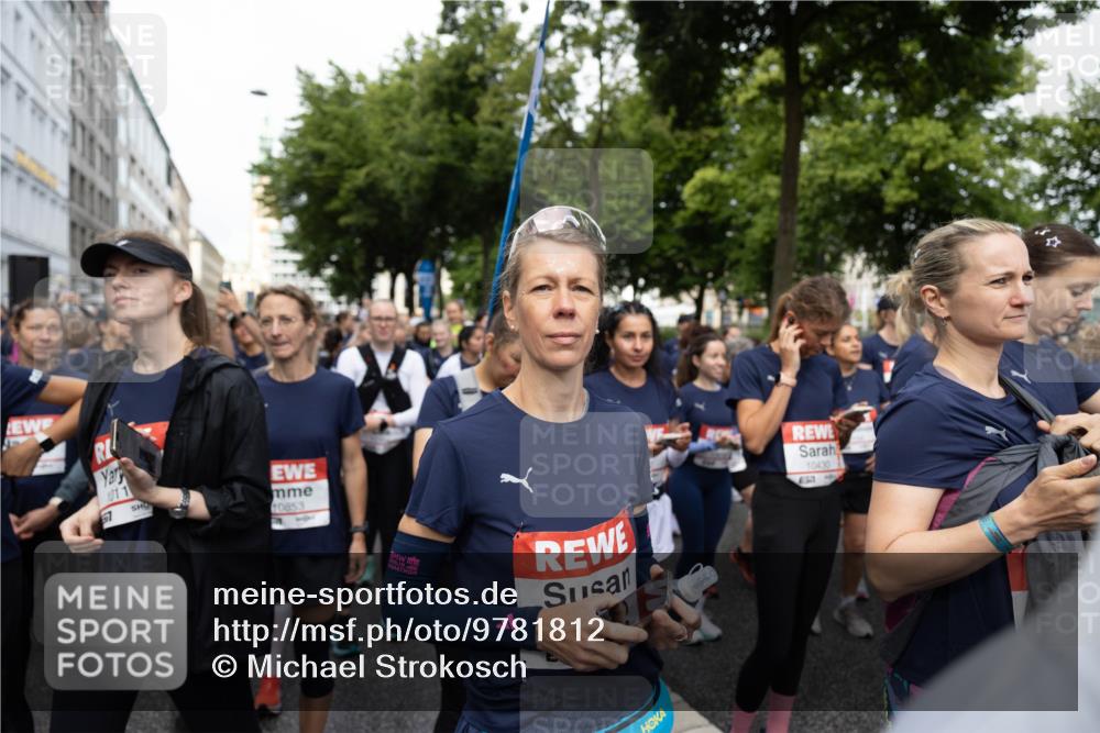 14.06.2026 - REWE Women's Run Michael Strokosch http://msf.ph/oto/9781812 14.06.2026 08:51:21 Laufen 101, 1, 7, 10853, 10430 meine-sportfotos.de