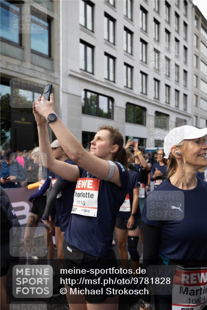 14.06.2026 - REWE Women's Run Michael Strokosch http://msf.ph/oto/9781828 14.06.2026 08:52:00 Laufen 3, 1116, 517, 42, 10604 meine-sportfotos.de