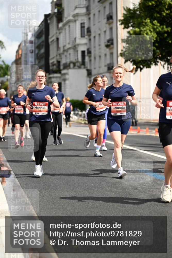 14.06.2026 - REWE Women's Run Dr. Thomas Lammeyer http://msf.ph/oto/9781829 14.06.2026 10:50:38 Laufen 5882, 5885, 7 meine-sportfotos.de