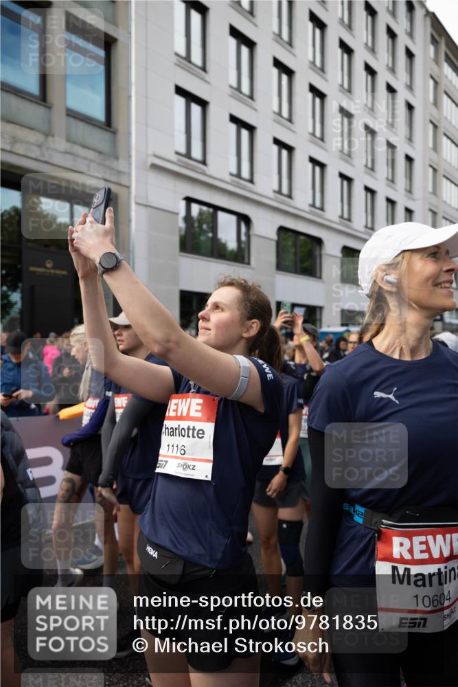 14.06.2026 - REWE Women's Run Michael Strokosch http://msf.ph/oto/9781835 14.06.2026 08:52:00 Laufen 3, 1116, 2, 10604 meine-sportfotos.de