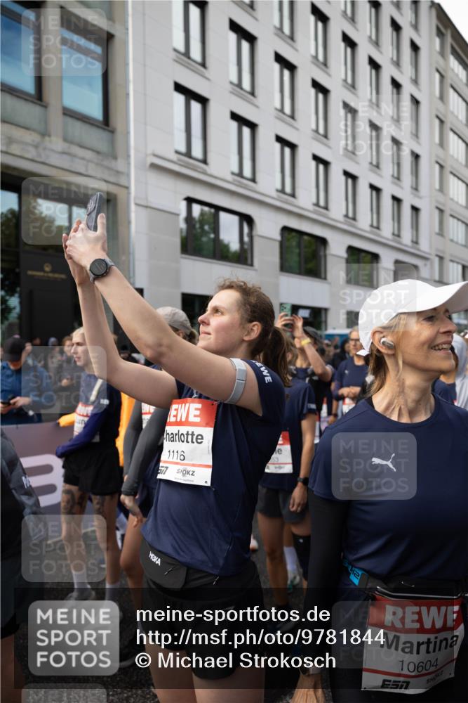 14.06.2026 - REWE Women's Run Michael Strokosch http://msf.ph/oto/9781844 14.06.2026 08:52:01 Laufen 3, 1116, 57, 42, 10604 meine-sportfotos.de