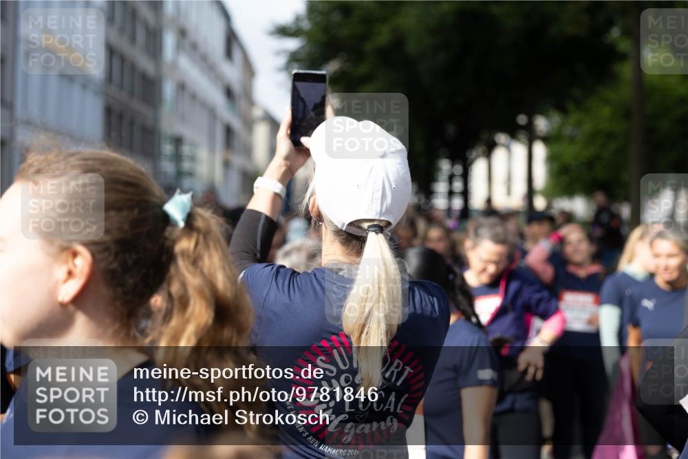 14.06.2026 - REWE Women's Run Michael Strokosch http://msf.ph/oto/9781846 14.06.2026 08:52:14 Laufen 2026 meine-sportfotos.de