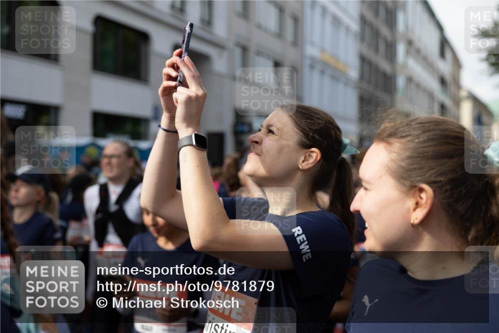 14.06.2026 - REWE Women's Run Michael Strokosch http://msf.ph/oto/9781879 14.06.2026 08:52:18 Laufen  meine-sportfotos.de