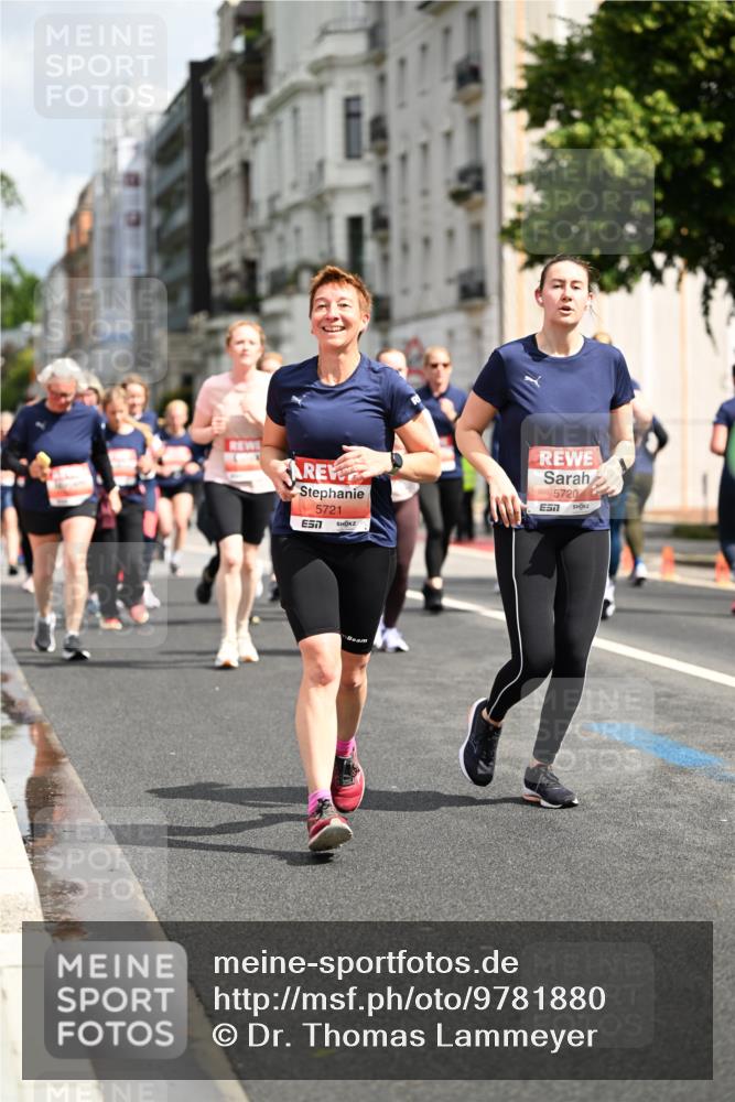 14.06.2026 - REWE Women's Run Dr. Thomas Lammeyer http://msf.ph/oto/9781880 14.06.2026 10:50:42 Laufen 5721, 7, 5720 meine-sportfotos.de