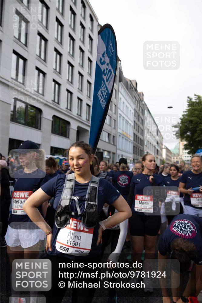 14.06.2026 - REWE Women's Run Michael Strokosch http://msf.ph/oto/9781924 14.06.2026 08:52:35 Laufen 1079, 57, 11501, 7, 11148, 1146 meine-sportfotos.de