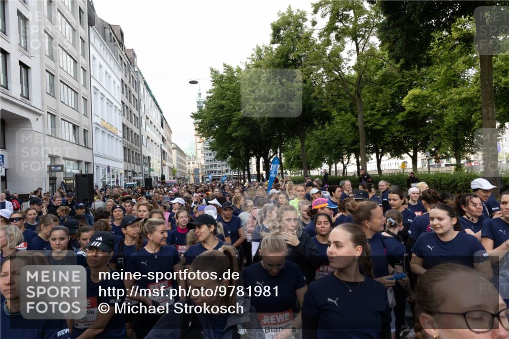 14.06.2026 - REWE Women's Run Michael Strokosch http://msf.ph/oto/9781981 14.06.2026 08:53:04 Laufen 1245, 11436, 6, 00, 10 meine-sportfotos.de