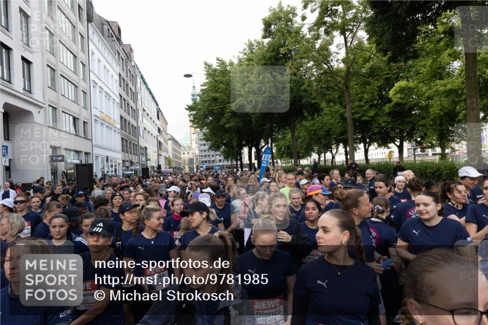 14.06.2026 - REWE Women's Run Michael Strokosch http://msf.ph/oto/9781985 14.06.2026 08:53:04 Laufen 1245, 7, 11436, 10478 meine-sportfotos.de
