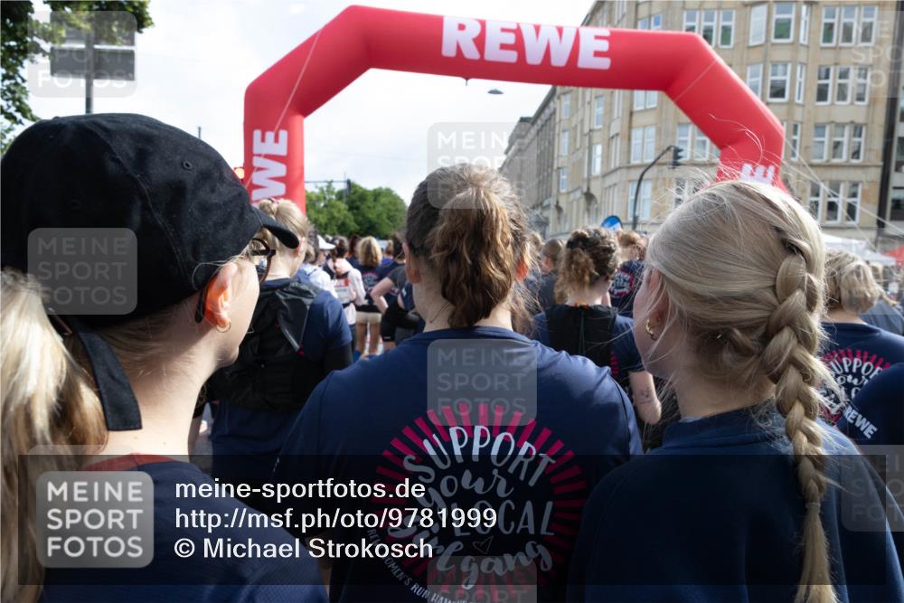 14.06.2026 - REWE Women's Run Michael Strokosch http://msf.ph/oto/9781999 14.06.2026 08:53:26 Laufen  meine-sportfotos.de