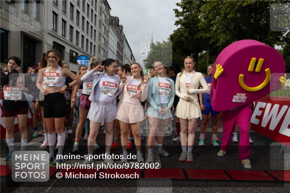 14.06.2026 - REWE Women's Run Michael Strokosch http://msf.ph/oto/9782002 14.06.2026 08:55:21 Laufen 10843, 7, 11246, 5, 00, 10136, 10135, 21, 10134 meine-sportfotos.de
