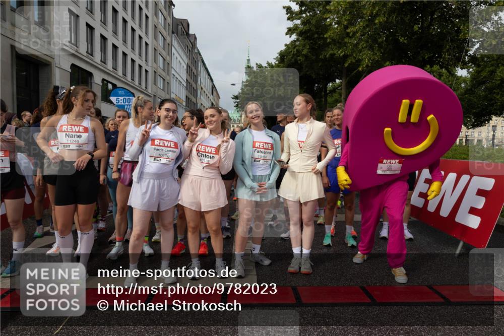 14.06.2026 - REWE Women's Run Michael Strokosch http://msf.ph/oto/9782023 14.06.2026 08:55:23 Laufen 11246, 7, 10136, 7, 10135, 10134, 385, 5, 00 meine-sportfotos.de