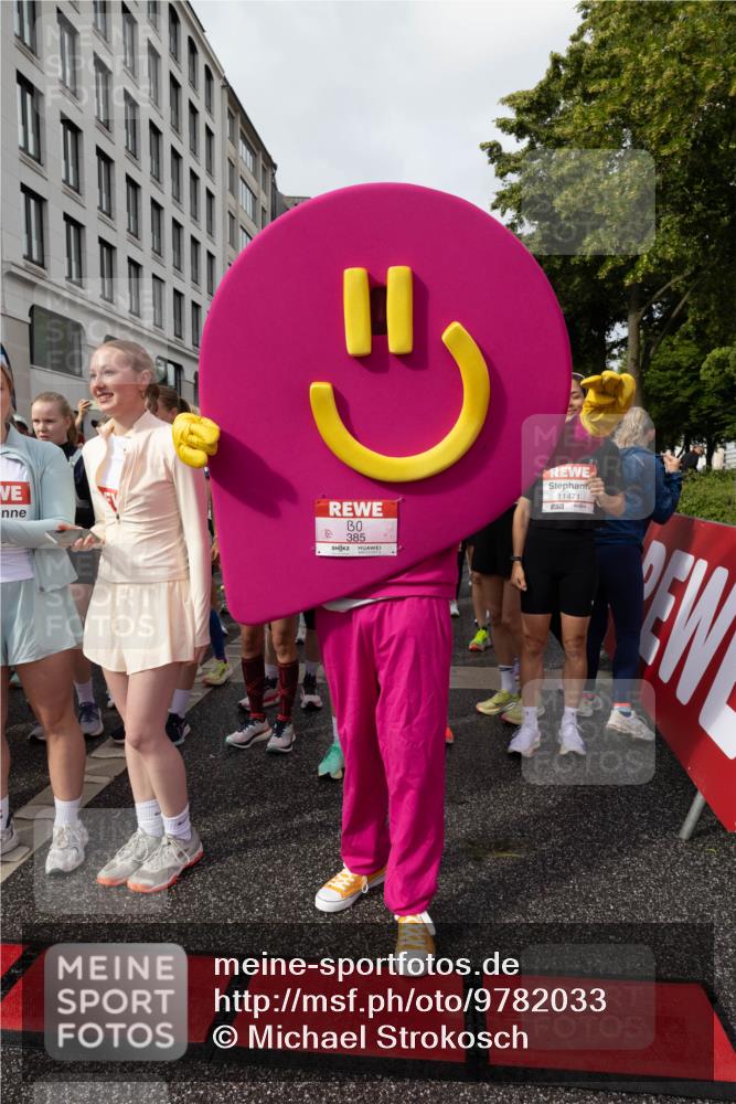14.06.2026 - REWE Women's Run Michael Strokosch http://msf.ph/oto/9782033 14.06.2026 08:55:35 Laufen 385, 11471, 7 meine-sportfotos.de