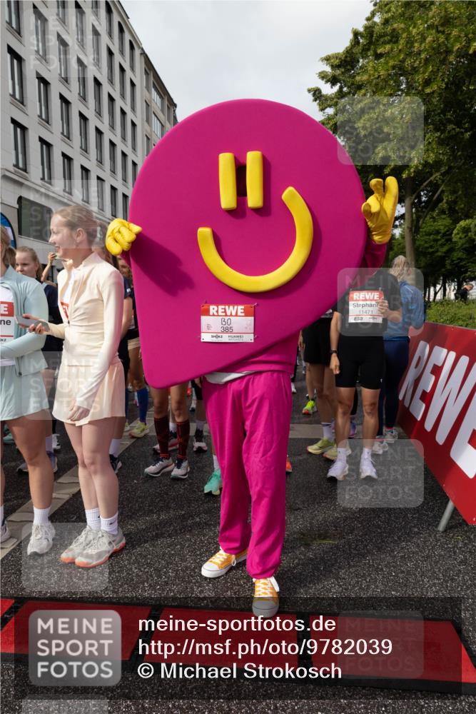 14.06.2026 - REWE Women's Run Michael Strokosch http://msf.ph/oto/9782039 14.06.2026 08:55:35 Laufen 11, 30, 385, 11471 meine-sportfotos.de