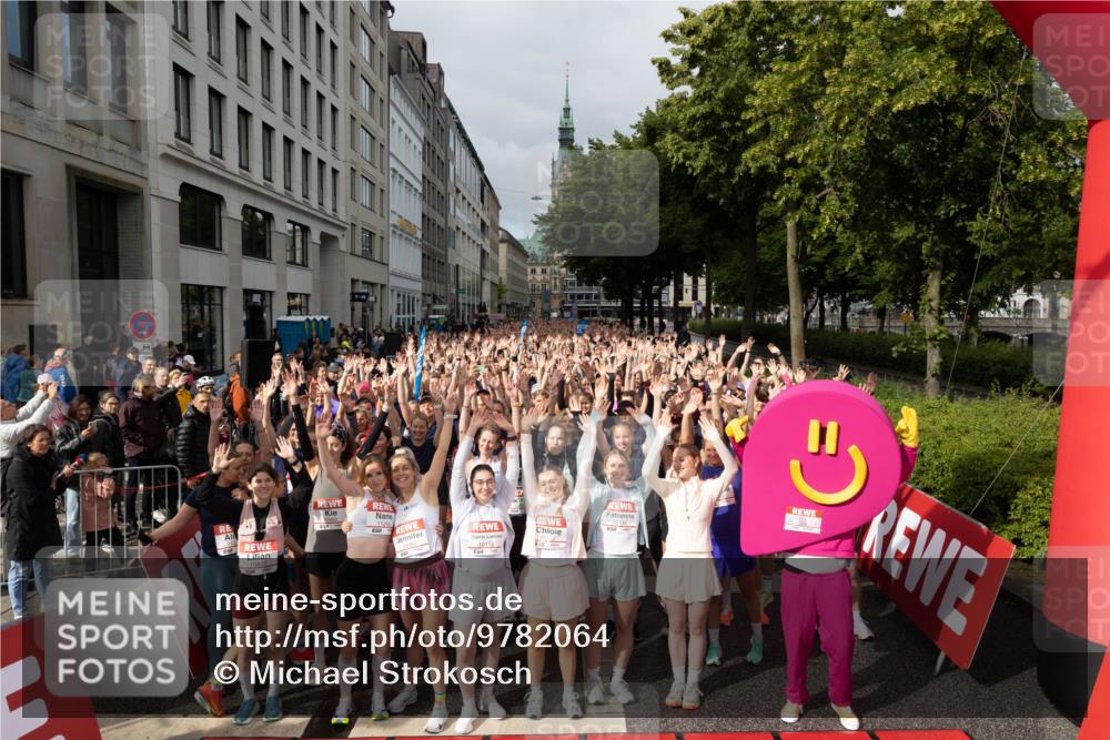14.06.2026 - REWE Women's Run Michael Strokosch http://msf.ph/oto/9782064 14.06.2026 08:57:02 Laufen  meine-sportfotos.de