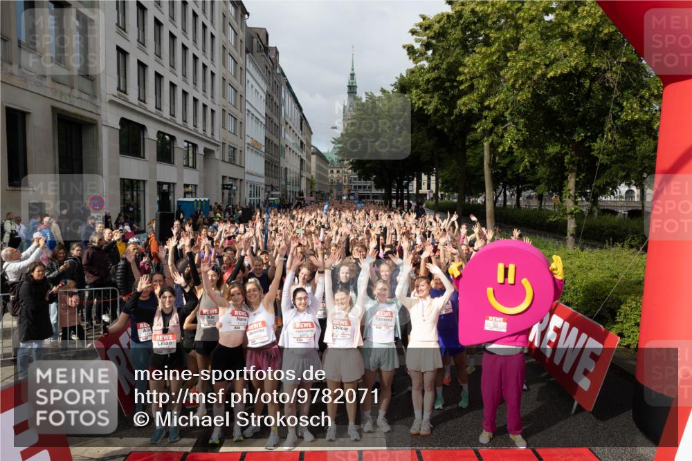 14.06.2026 - REWE Women's Run Michael Strokosch http://msf.ph/oto/9782071 14.06.2026 08:57:02 Laufen  meine-sportfotos.de