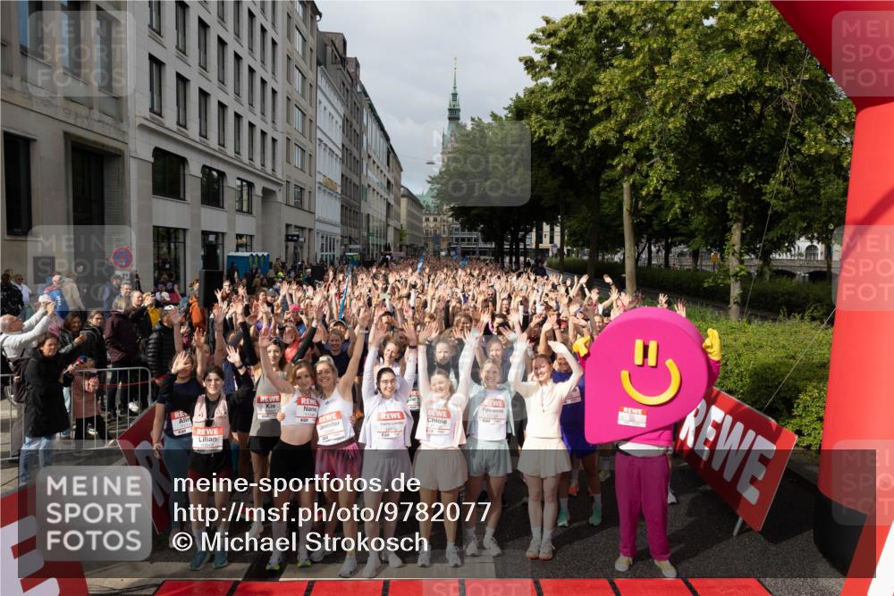 14.06.2026 - REWE Women's Run Michael Strokosch http://msf.ph/oto/9782077 14.06.2026 08:57:03 Laufen  meine-sportfotos.de