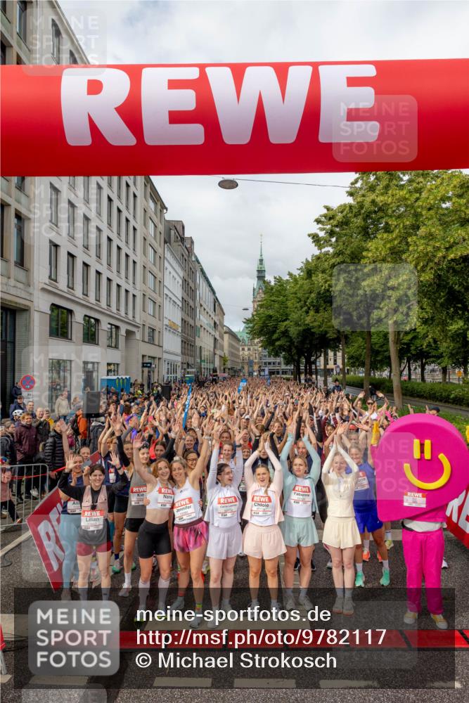 14.06.2026 - REWE Women's Run Michael Strokosch http://msf.ph/oto/9782117 14.06.2026 08:57:08 Laufen  meine-sportfotos.de