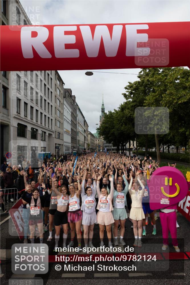 14.06.2026 - REWE Women's Run Michael Strokosch http://msf.ph/oto/9782124 14.06.2026 08:57:09 Laufen  meine-sportfotos.de
