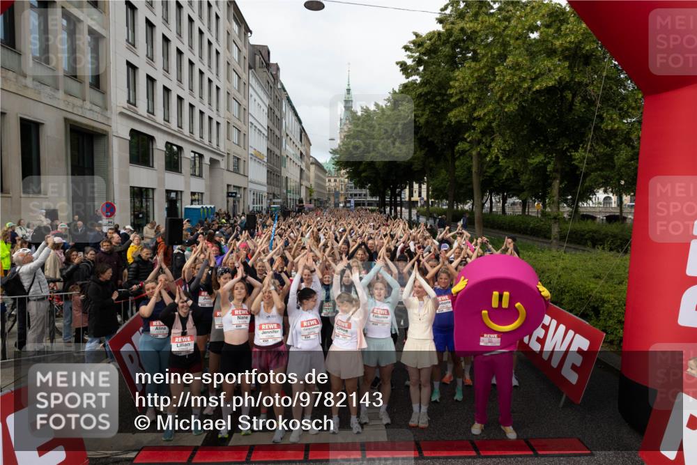 14.06.2026 - REWE Women's Run Michael Strokosch http://msf.ph/oto/9782143 14.06.2026 08:57:14 Laufen 10843 meine-sportfotos.de