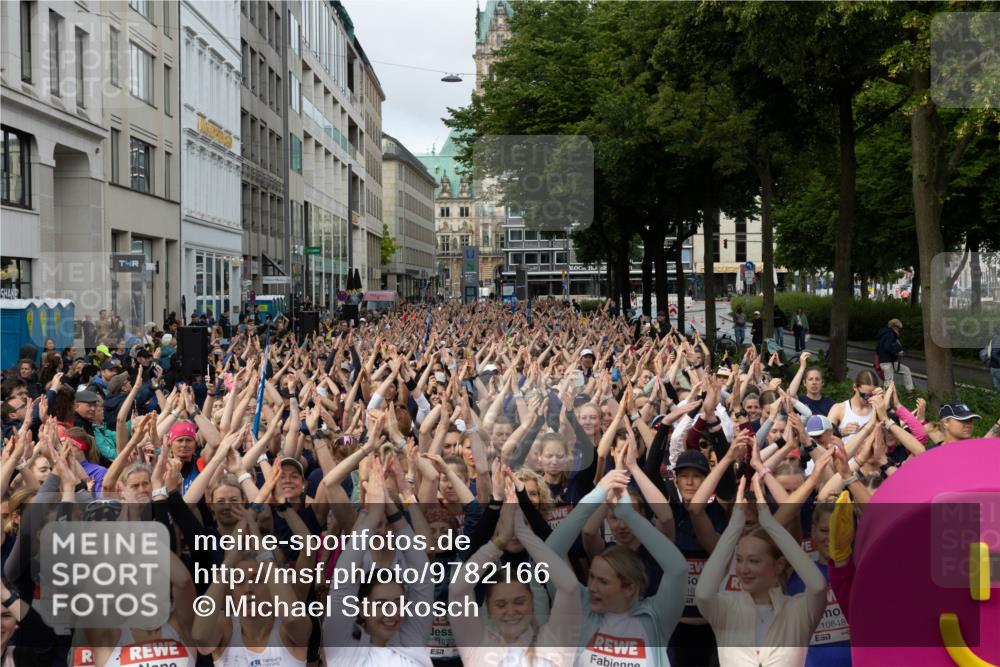 14.06.2026 - REWE Women's Run Michael Strokosch http://msf.ph/oto/9782166 14.06.2026 08:57:16 Laufen 1141, 032, 10848 meine-sportfotos.de