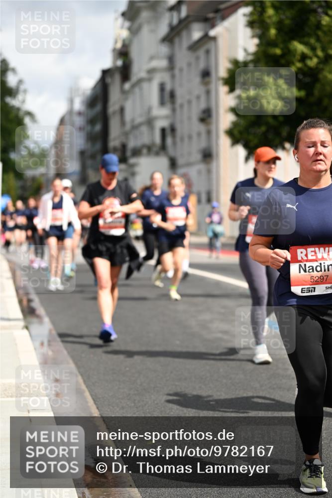 14.06.2026 - REWE Women's Run Dr. Thomas Lammeyer http://msf.ph/oto/9782167 14.06.2026 10:51:00 Laufen 5297, 7 meine-sportfotos.de