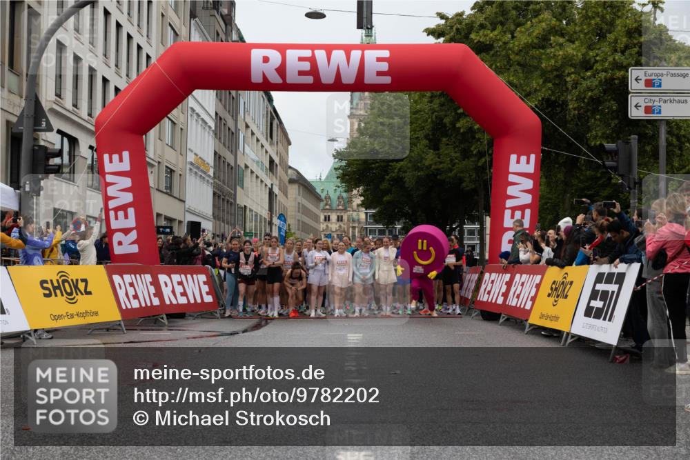 14.06.2026 - REWE Women's Run Michael Strokosch http://msf.ph/oto/9782202 14.06.2026 09:00:38 Laufen  meine-sportfotos.de
