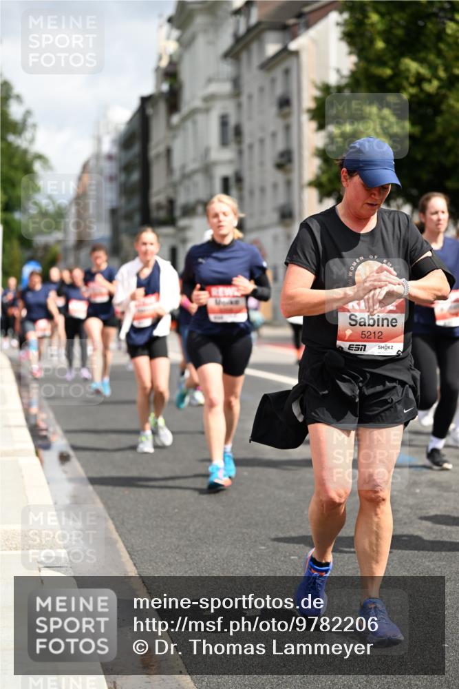 14.06.2026 - REWE Women's Run Dr. Thomas Lammeyer http://msf.ph/oto/9782206 14.06.2026 10:51:03 Laufen 5212 meine-sportfotos.de