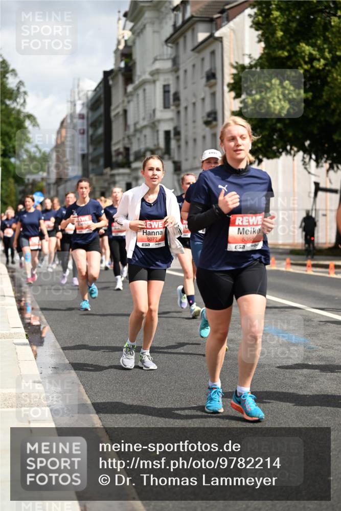 14.06.2026 - REWE Women's Run Dr. Thomas Lammeyer http://msf.ph/oto/9782214 14.06.2026 10:51:04 Laufen 5077, 57, 5358, 57 meine-sportfotos.de