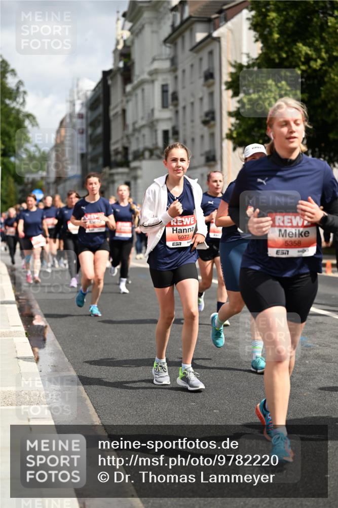 14.06.2026 - REWE Women's Run Dr. Thomas Lammeyer http://msf.ph/oto/9782220 14.06.2026 10:51:04 Laufen 7, 5077, 5358, 7 meine-sportfotos.de