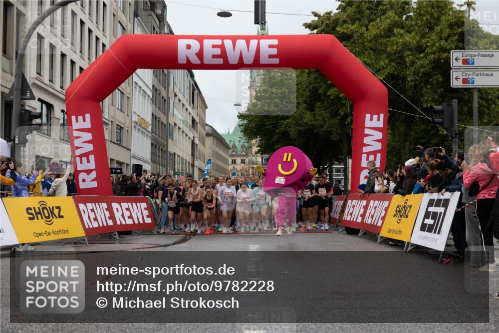 14.06.2026 - REWE Women's Run Michael Strokosch http://msf.ph/oto/9782228 14.06.2026 09:00:40 Laufen 8 meine-sportfotos.de