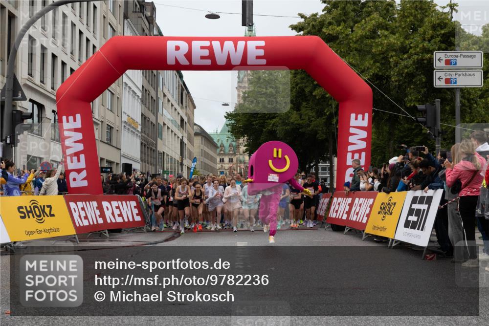 14.06.2026 - REWE Women's Run Michael Strokosch http://msf.ph/oto/9782236 14.06.2026 09:00:40 Laufen  meine-sportfotos.de