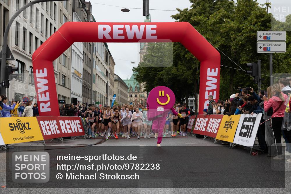 14.06.2026 - REWE Women's Run Michael Strokosch http://msf.ph/oto/9782238 14.06.2026 09:00:40 Laufen  meine-sportfotos.de