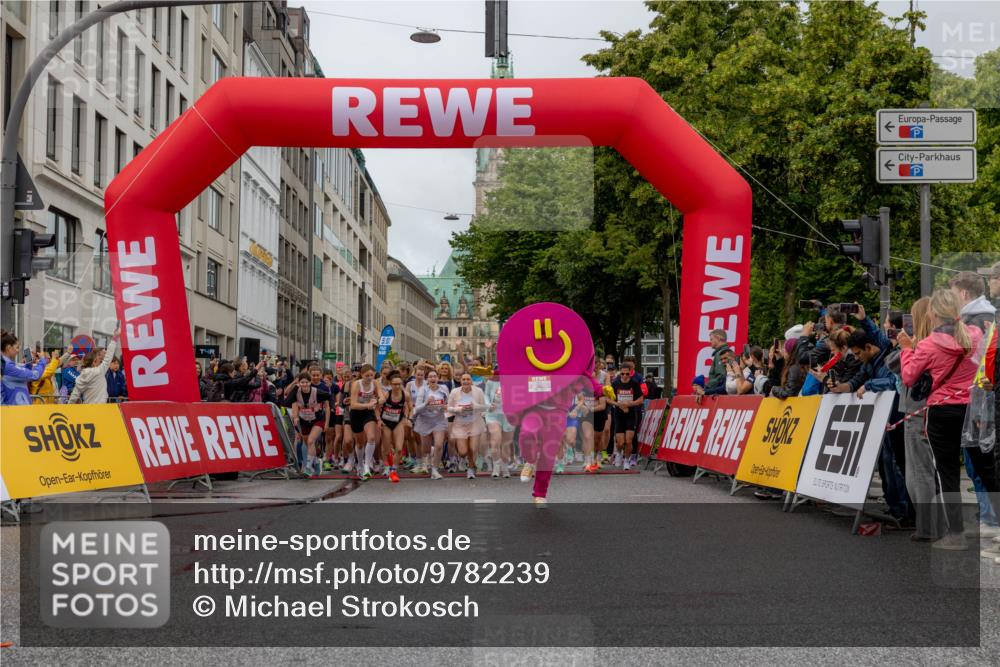 14.06.2026 - REWE Women's Run Michael Strokosch http://msf.ph/oto/9782239 14.06.2026 09:00:40 Laufen  meine-sportfotos.de