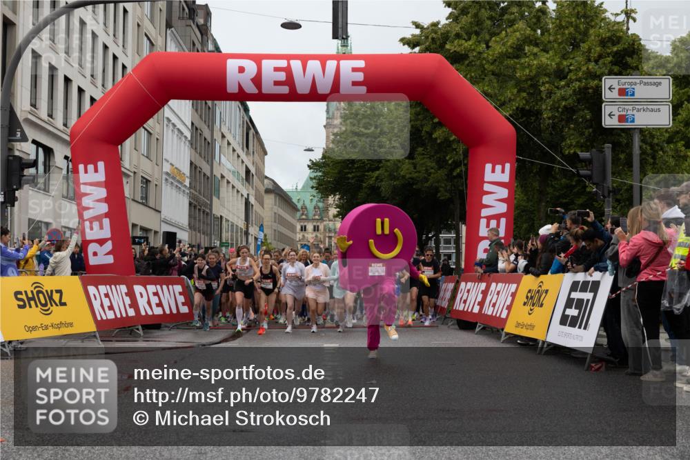 14.06.2026 - REWE Women's Run Michael Strokosch http://msf.ph/oto/9782247 14.06.2026 09:00:40 Laufen  meine-sportfotos.de