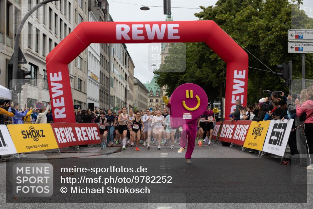 14.06.2026 - REWE Women's Run Michael Strokosch http://msf.ph/oto/9782252 14.06.2026 09:00:41 Laufen  meine-sportfotos.de