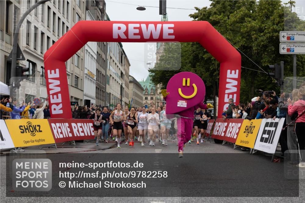 14.06.2026 - REWE Women's Run Michael Strokosch http://msf.ph/oto/9782258 14.06.2026 09:00:41 Laufen  meine-sportfotos.de